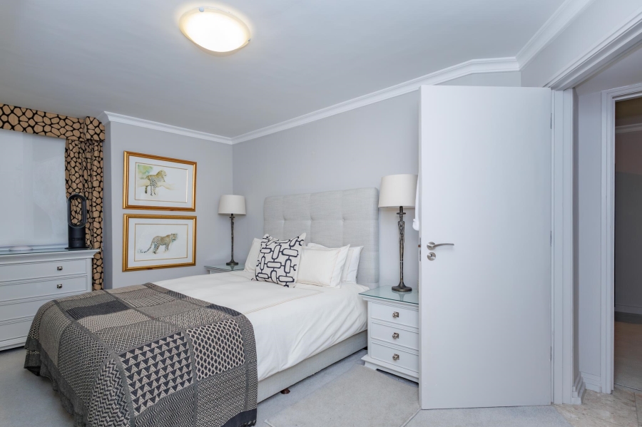 To Let 3 Bedroom Property for Rent in Clifton Western Cape